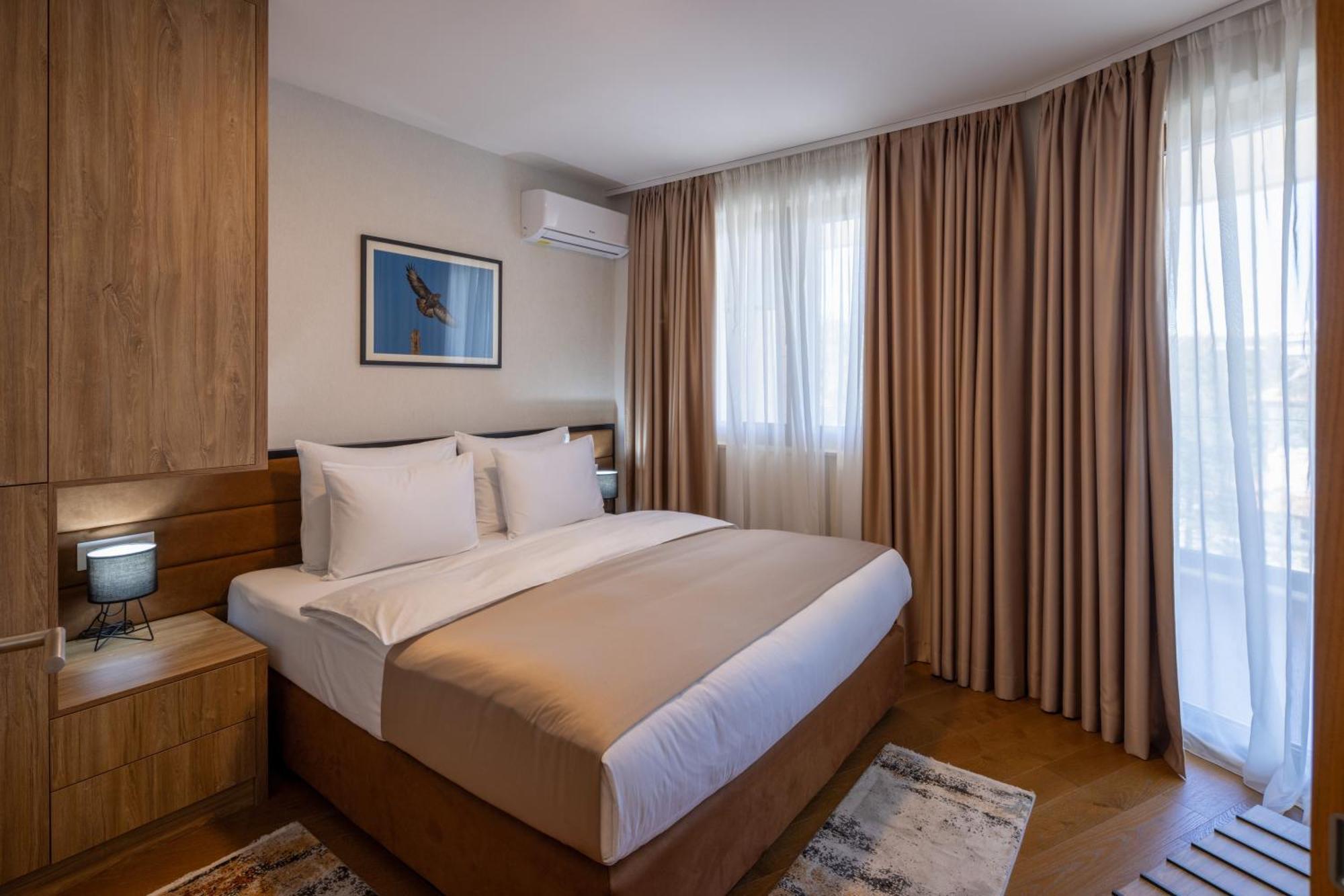 & Apartman